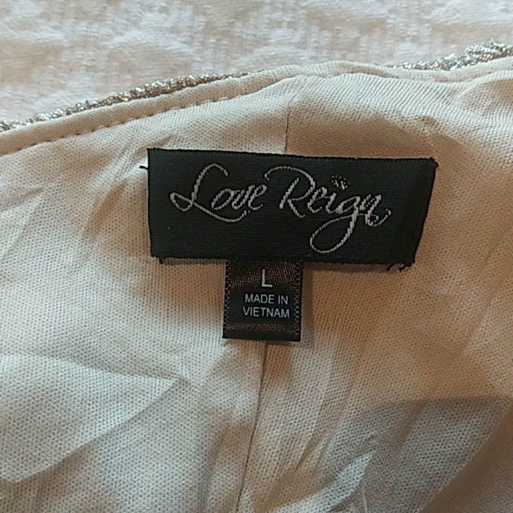 Dress    - Picture 4 of 15